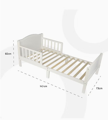 Solid wood children bed